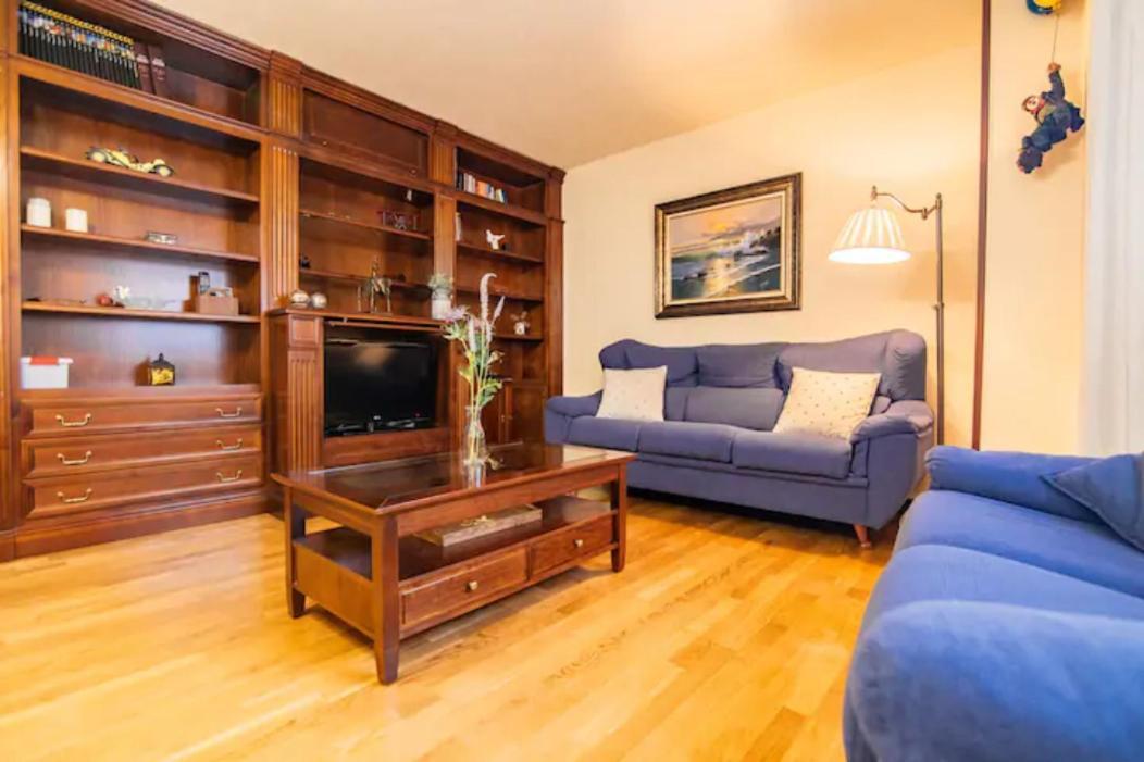 Residencial En Madrid Alquiler De Corta Estancia No Turistico Exterior foto
